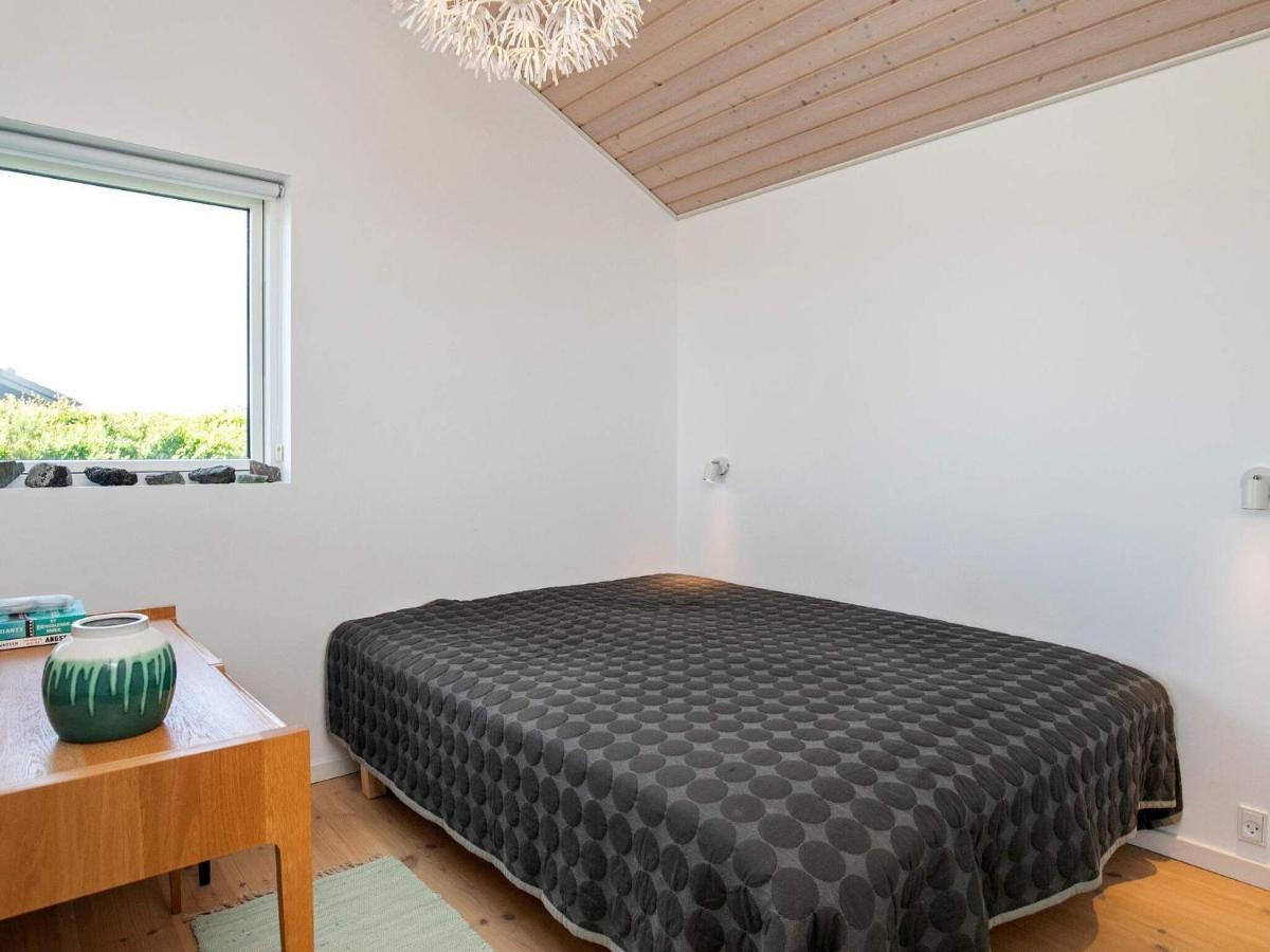 9 Person Holiday Home In אוטרופ מראה חיצוני תמונה